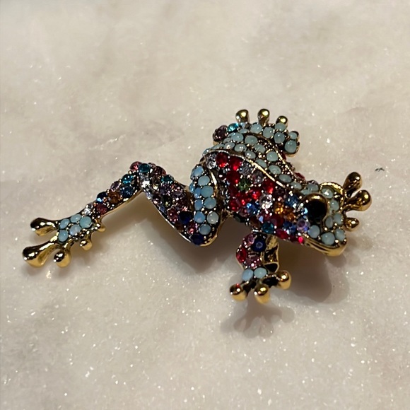 3/$20 Adorable Sparkly Frog Pin Brooch Gold-tone - Picture 8 of 9